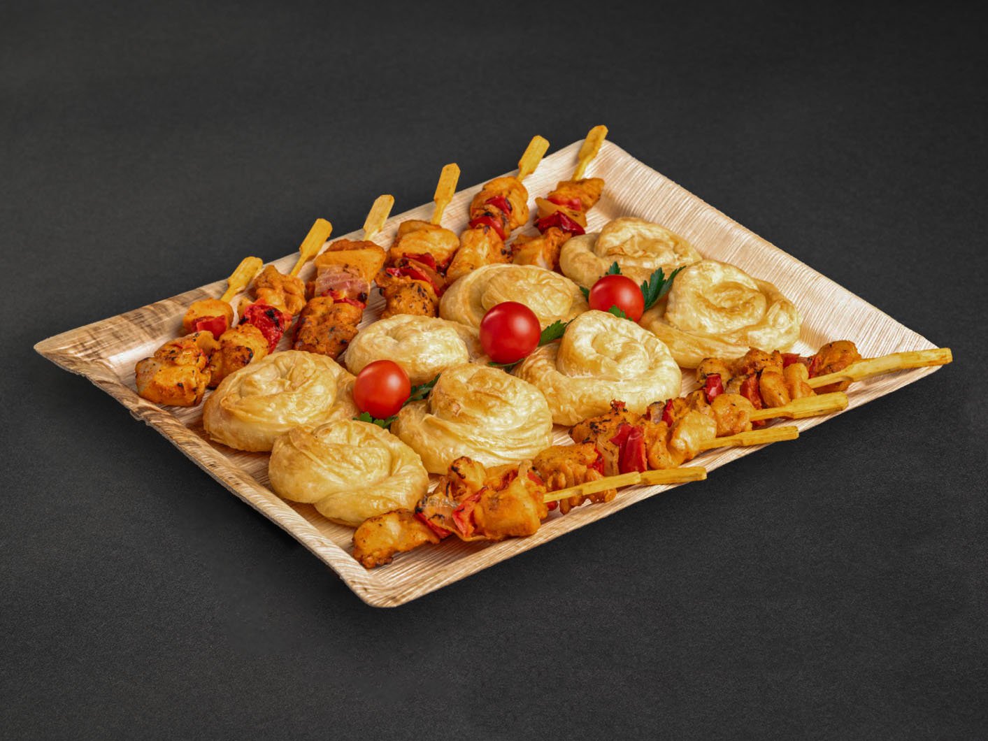 20er Mini Börek & Hähnchen-Paprika