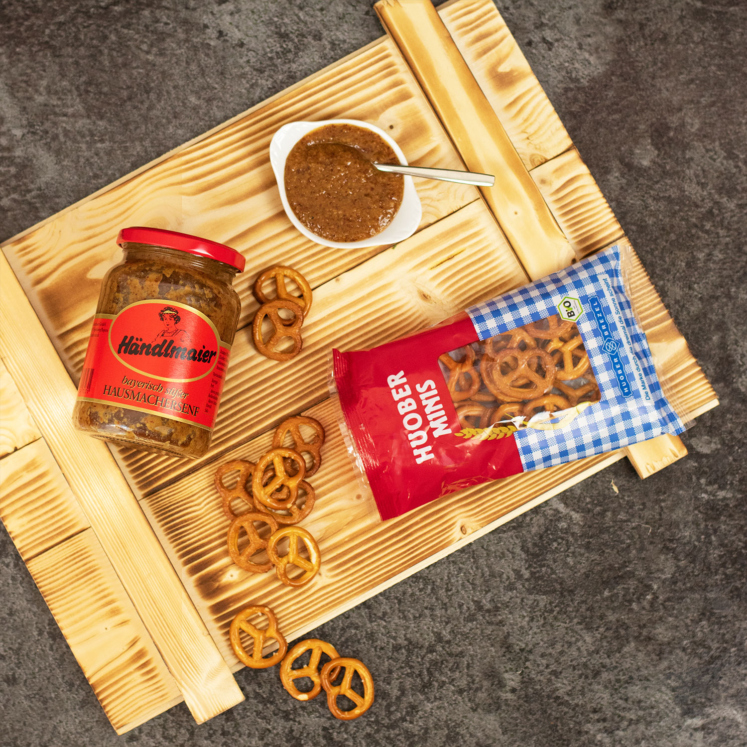 Geschenkset München | Großer Bayern Geschenkkorb mit Bier, Bierglas & bayrischen Spezialitäten – Bild 9