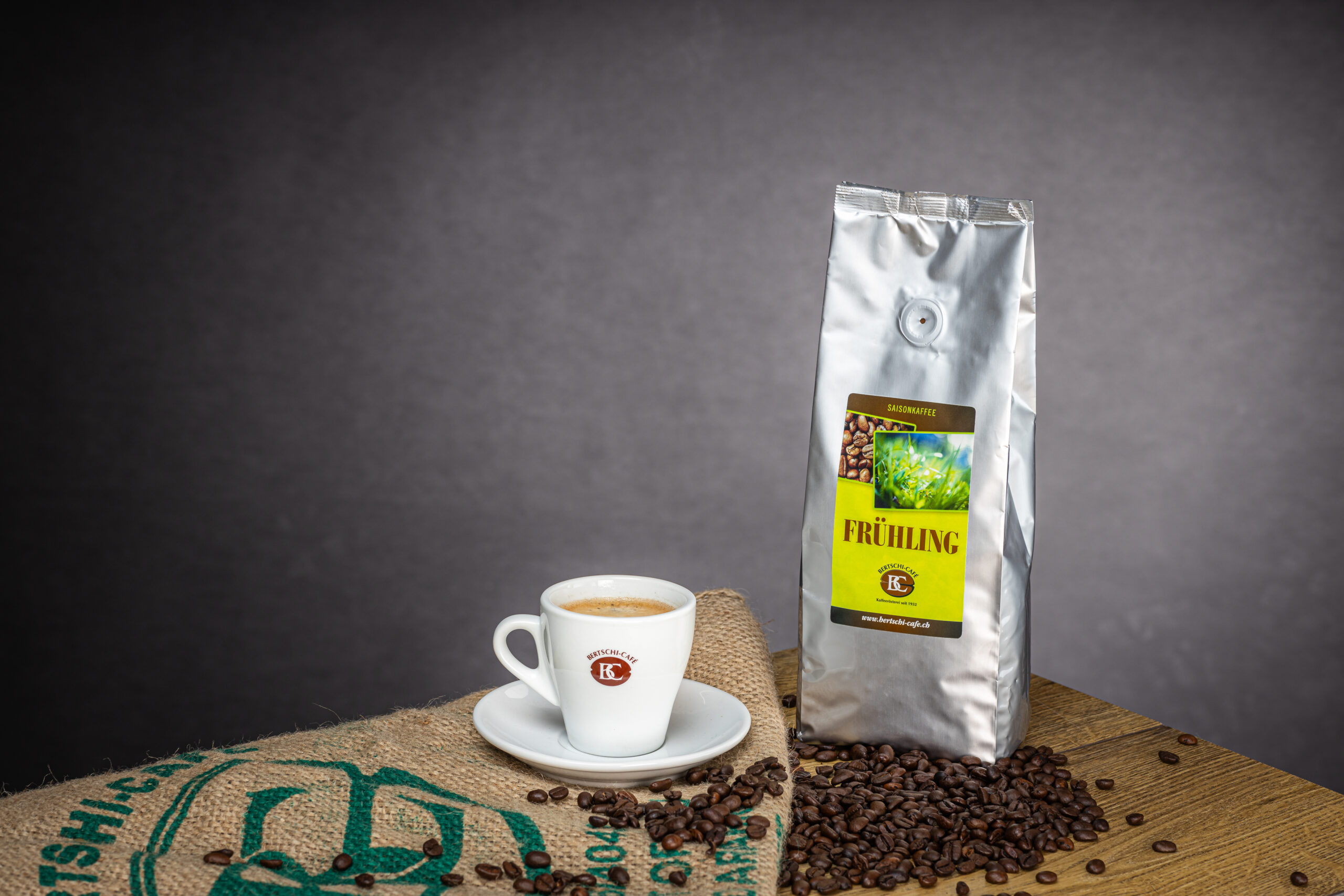 Saison-Kaffee Frühling