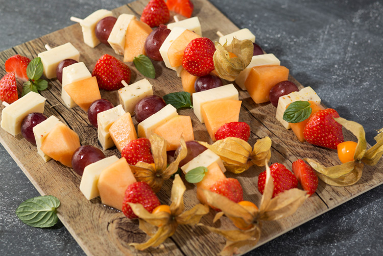 Käse-Obst-Spieße